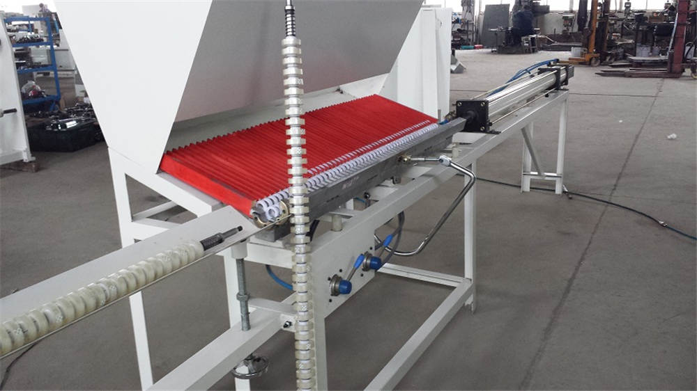 QL-215氣刀文具封箱兩用分條機(jī)1.3M